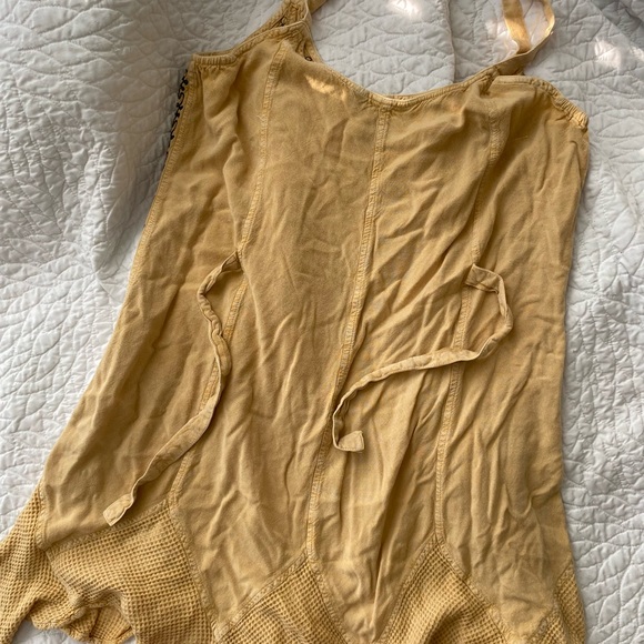 Yellow Embroidered Dress - Picture 6 of 7